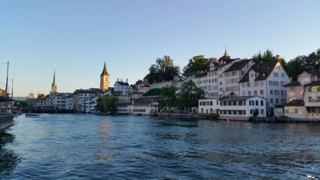 Muslim friendly Zurich, a city you must visit in Switzerland full of beauty and nice people. Definitely on a list as a muslim traveller to enjoy.