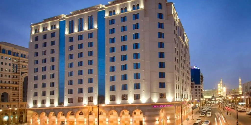 crowne-plaza-madinah-3106392825-2x1