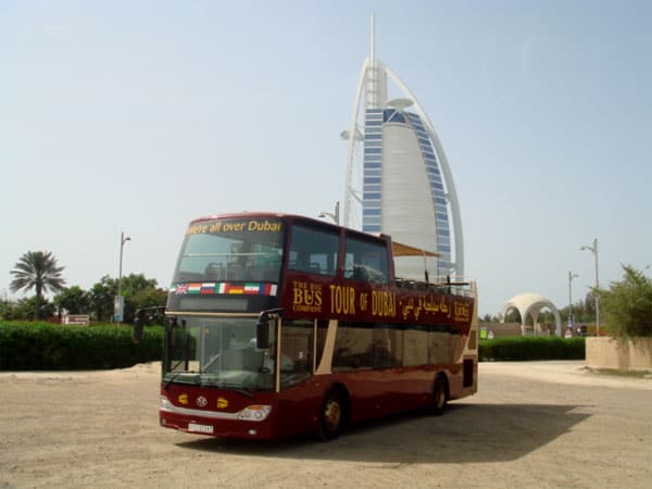 experiencing a muslim-frienldy holiday with a big bus tour of the city