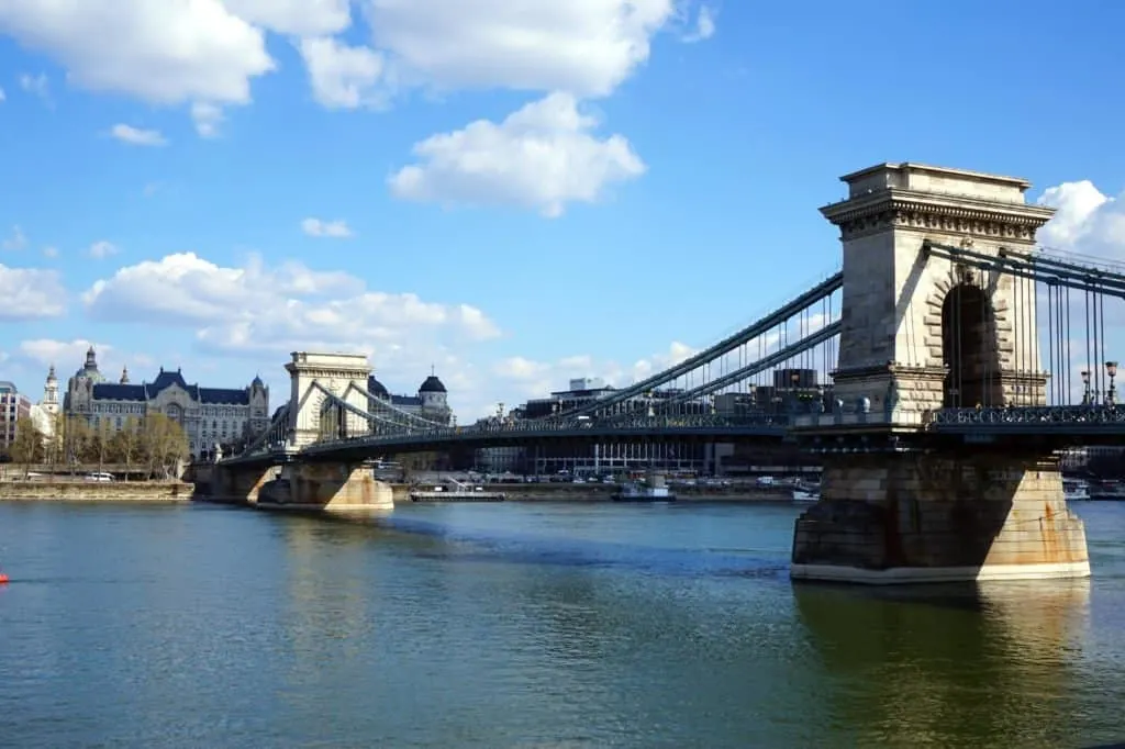 Four Seasons Afternoon Tea Budapest Review - Elegance Without Breaking the Bank