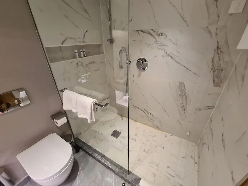 Grand Hyatt Athens hotel review bathroom