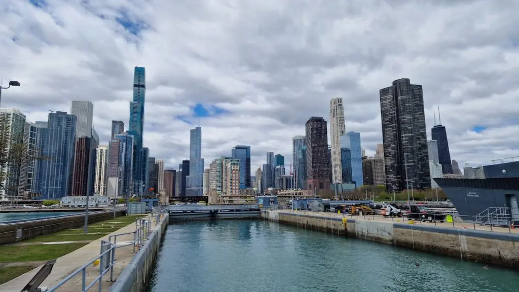 Your Muslim friendly guide to Chicago