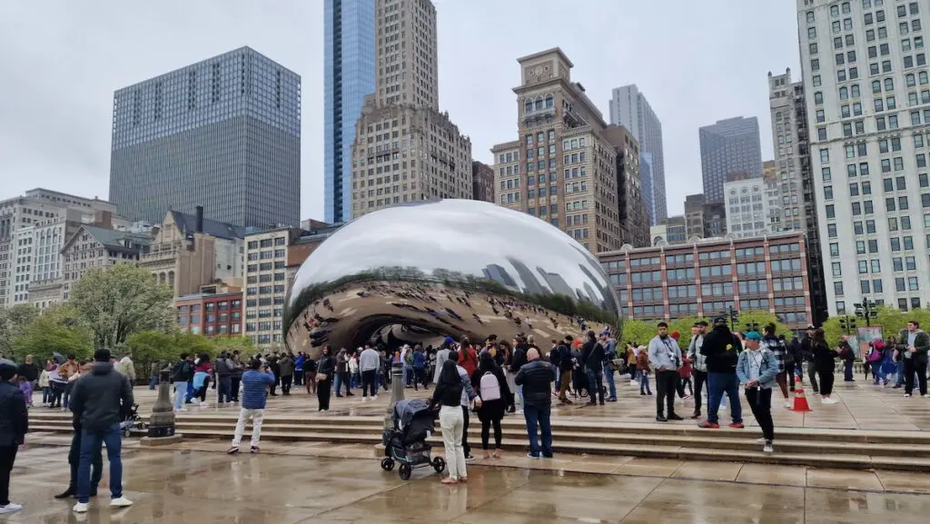 the bean in chicago in the afternoon even with rain