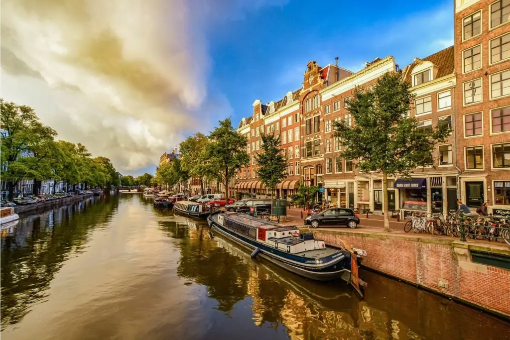 during your muslim friendly guide to amsterdam take a boat tour of the city