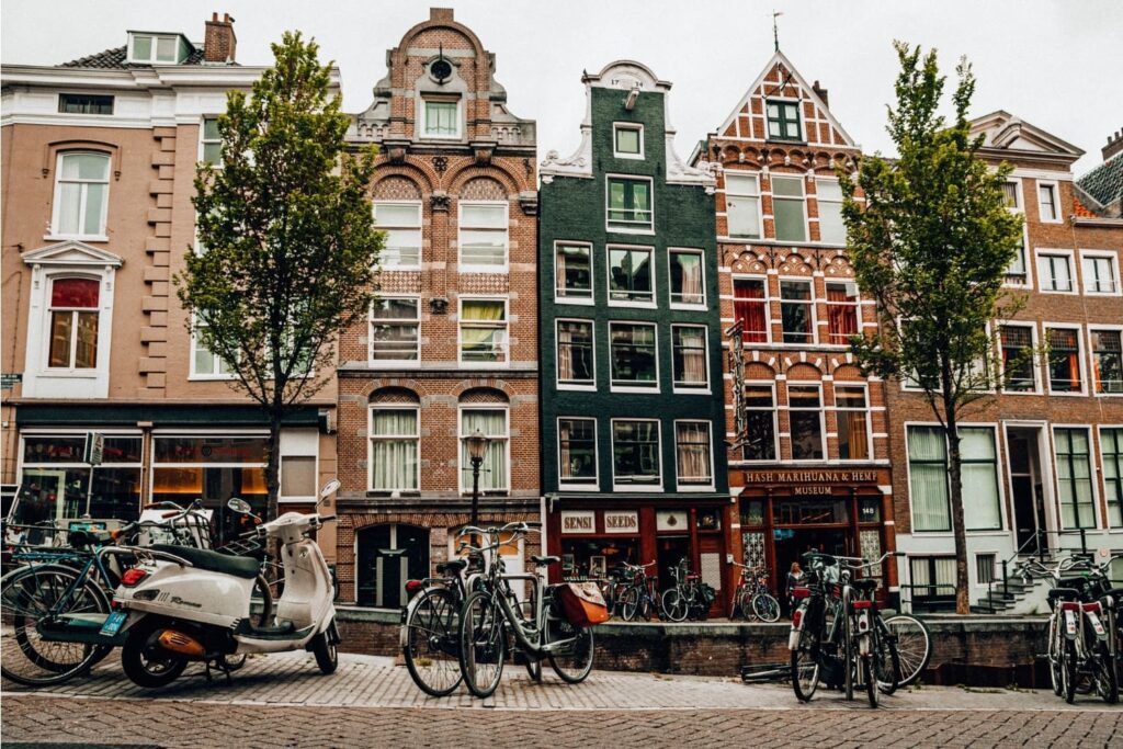 halal travel options are available for amsterdam with walking tours around the city