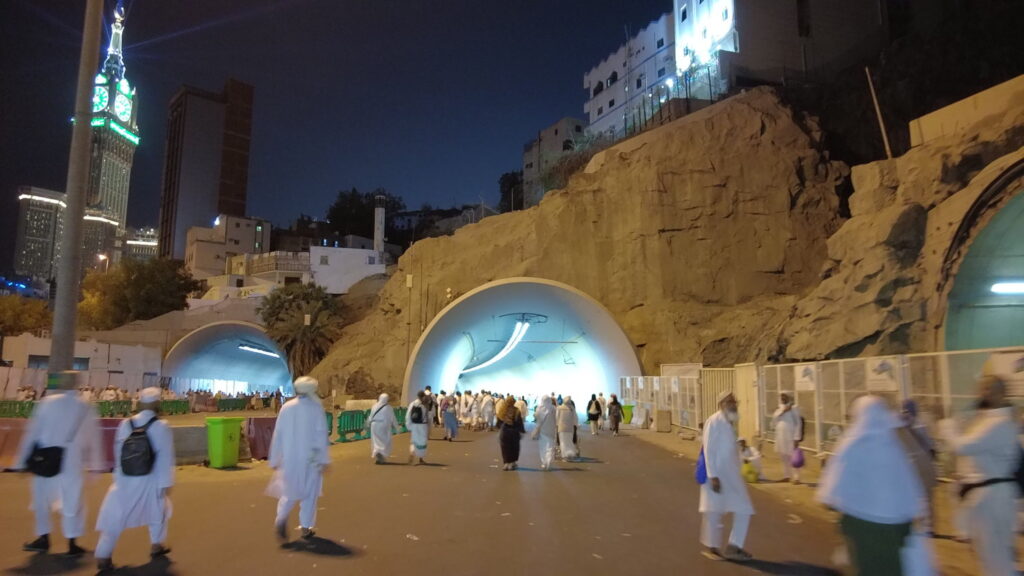 The tunnel connecting Mina to Makkah during Hajj from Aziziya