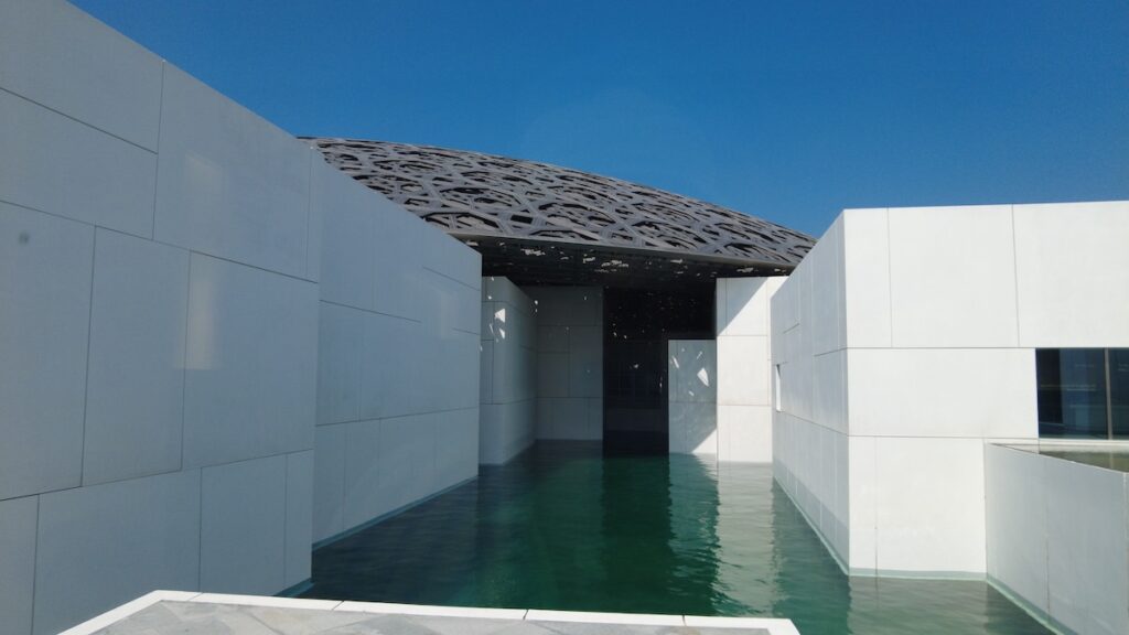 Louvre abu dhabi things to do in the city (1)