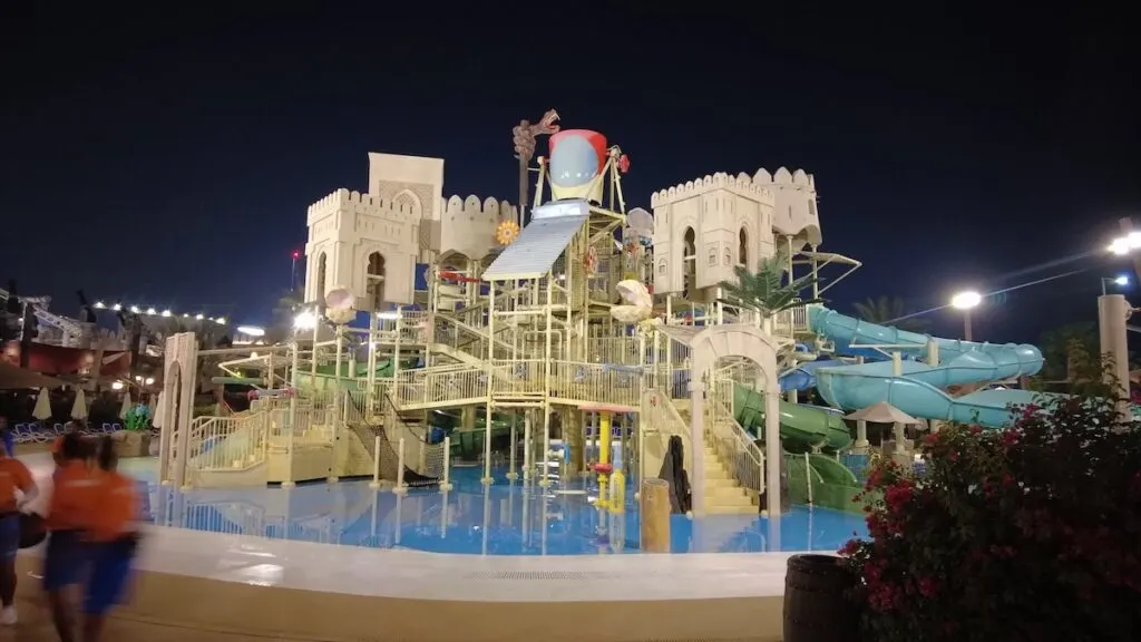 Yas Waterwold things to do in ABu Dhabi with kids (1)